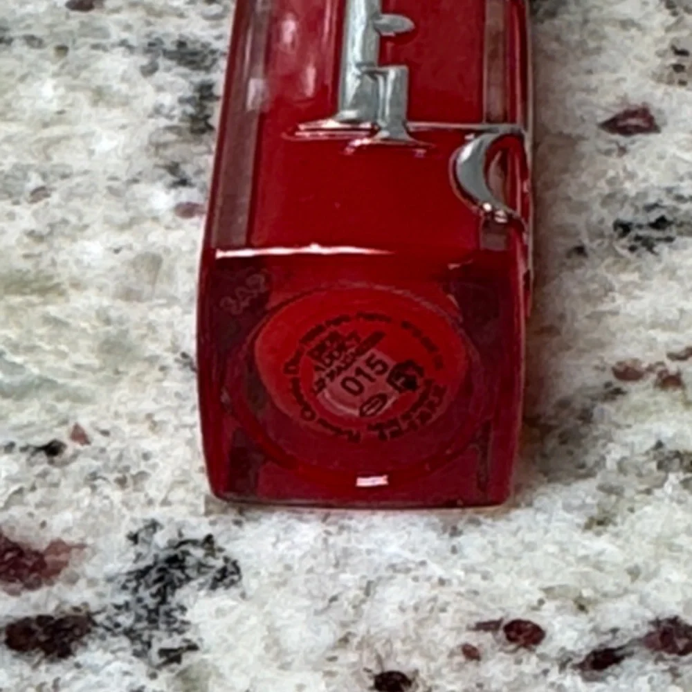 Dior Addict Lip Maximizer in Cherry - Picture 6 of 7